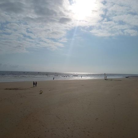 Appartement Spacieux Et Lumineux Secteur Petit Marche A 5 Min A Pied De La Plage サン・ジャン·ド・モン エクステリア 写真